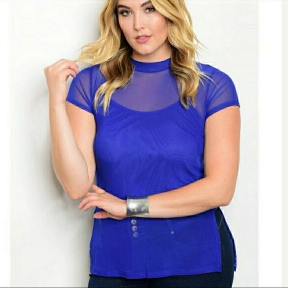 Crop top with a mesh overlay Plus sz 14 and 20 mesh royal blue top